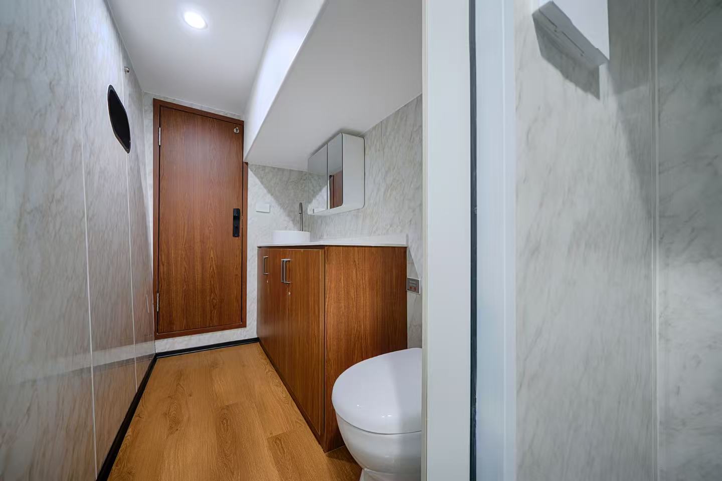 CW43 Interior 3